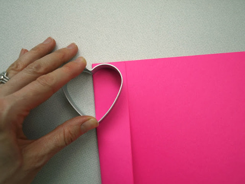 This Little Miggy Stayed Home || 3-d Heart Garland