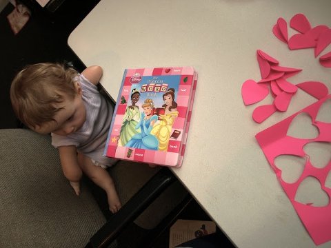 This Little Miggy Stayed Home || 3-d Heart Garland