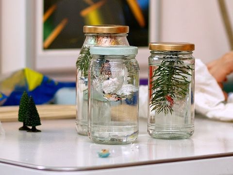 Homemade Snow Globes || This Little Miggy Stayed Home