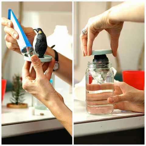 Homemade Snow Globes || This Little Miggy Stayed Home