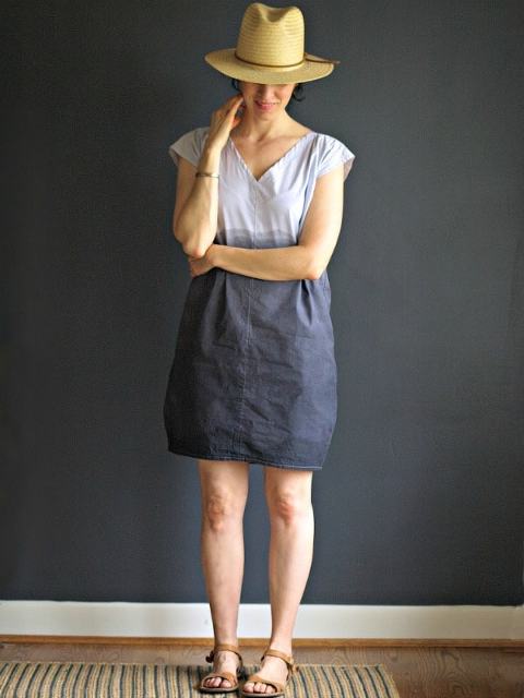 easy dip dye dress tutorial || This Little Miggy Stayed Home