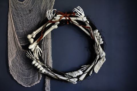 This Little Miggy || Sticks + Bones Halloween Wreath
